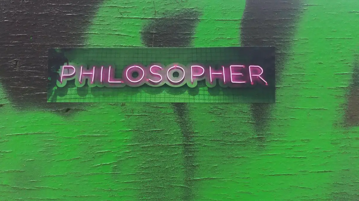 A visual depiction of the history of philosophy with various philosophers depicted throughout time.